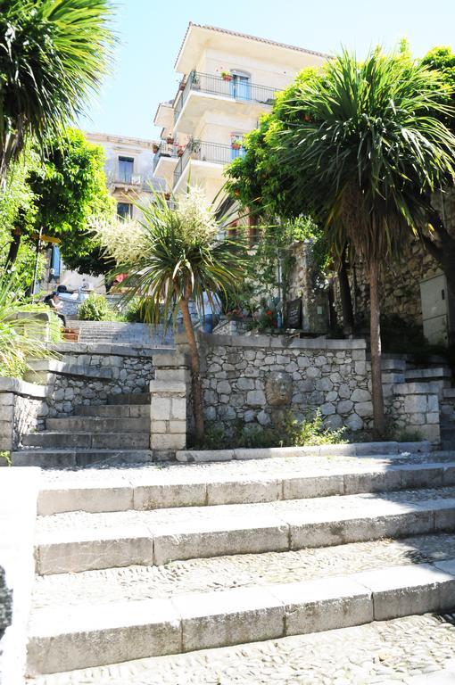 B&B Teatro Greco 39 Taormina Dış mekan fotoğraf