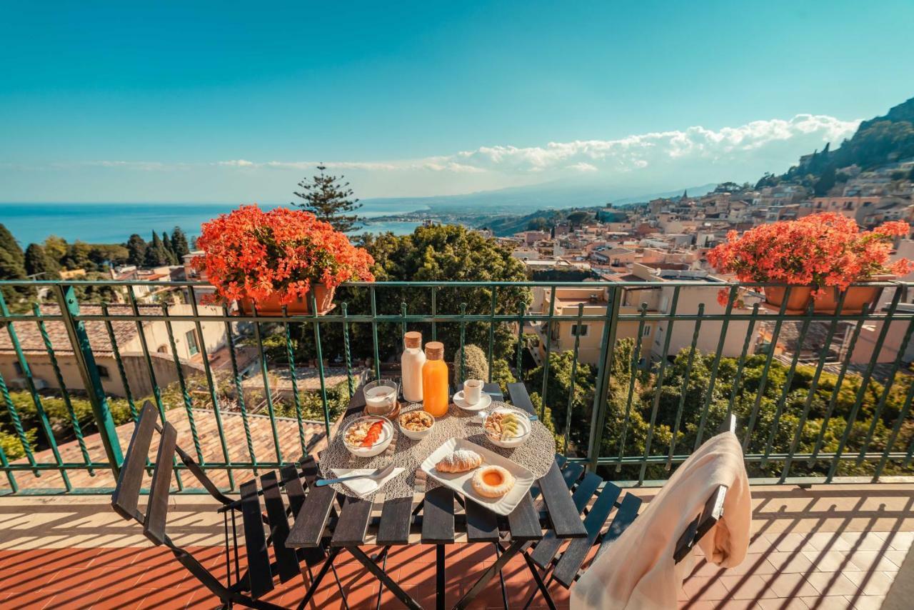 B&B Teatro Greco 39 Taormina Dış mekan fotoğraf